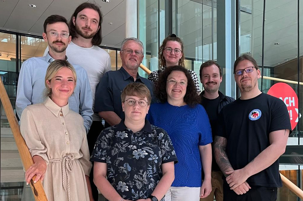 Back row: René Faust, Karl Müller-Bahlke, Harald Schrapers, Micki Börchers. Front row: Manon Luther, Michelle Reißmann (vice chair), Andrea Nahles (chair), Fabian Kors, Steffen Göths (vice chair).